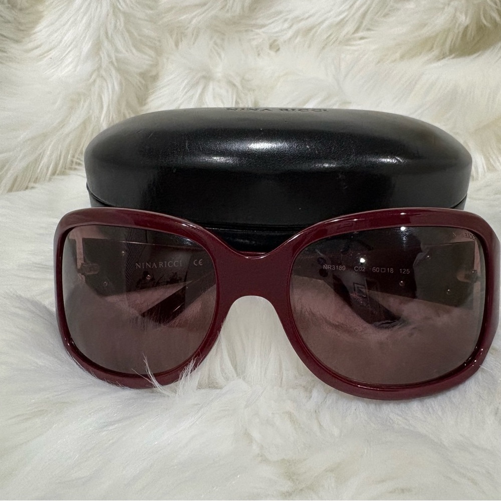 Nina Ricci NR3189 Burgundy Oversized Sunglasses Floral Temple 60-18 Case